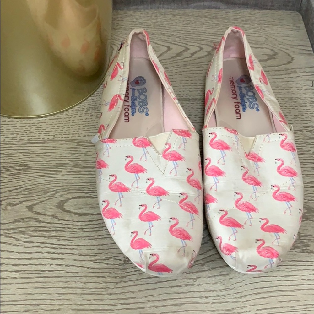Slightly worn Flamingo Bobs